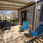 Mobil Avec Terrasse Et Acces Handic. A - Api-1-52-1155